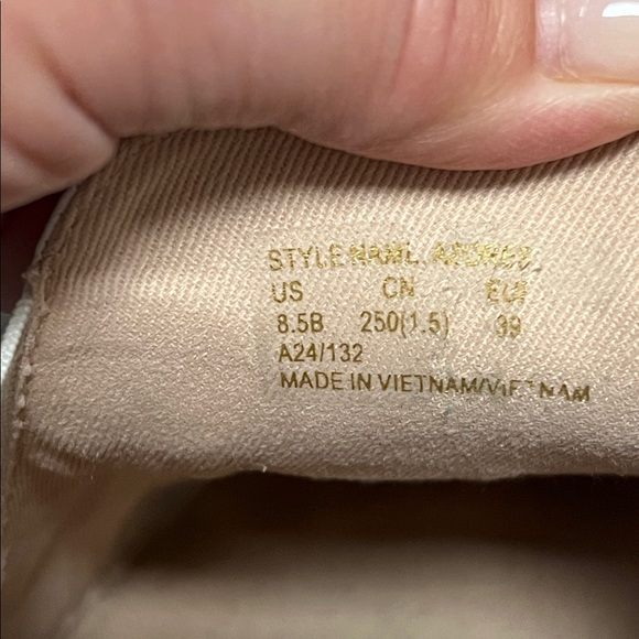 Kate Spade Azores perforated leather slip on shoes, white, size 8.5 - Picture 10 of 16